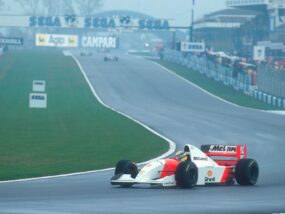Макларън MP4/8, Аертон Сена