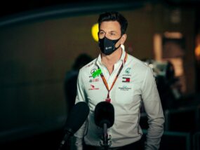 F1 може да се справи и при повторното затваряне на страни, смята Волф Тото Волф