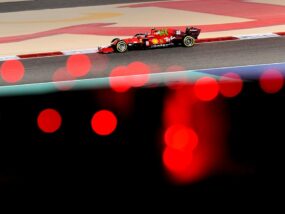 Ферари ще се бори да е трета сила този сезон в F1, заяви Бриаторе Карлос Сайнц, Ферари