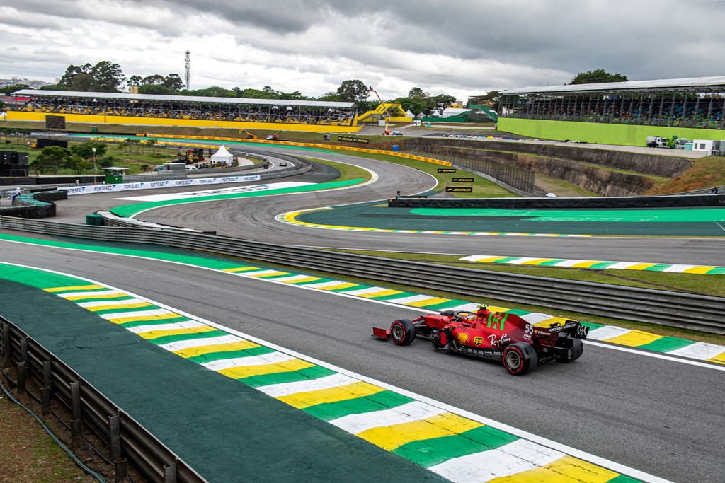 GP BRASILE F1/2021 - VENERDÌ 12/11/2021 Карлос Сайнц, Ферари