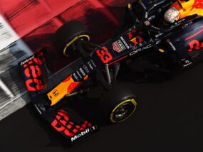 Верстапен с първа F1 титла след победа в Абу Даби Макс Верстапен