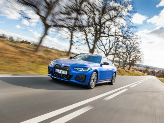 BMW i4