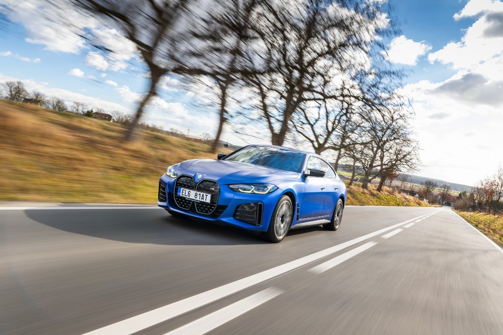 BMW i4