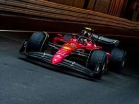 Сайнц пита защо стандартите, довели до 25 000 евро глоба за Ферари в събота, не са приложени в неделя в Монако Карлос Сайнц