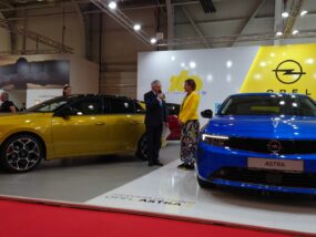 Opel Astra Автомобилен салон София 2022