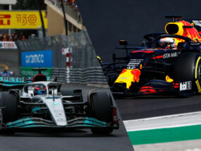 MERCEDES vs REDBULL
