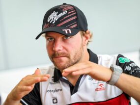 Ботас иска да започне нови разговори с Алфа Ромео Валтери Ботас