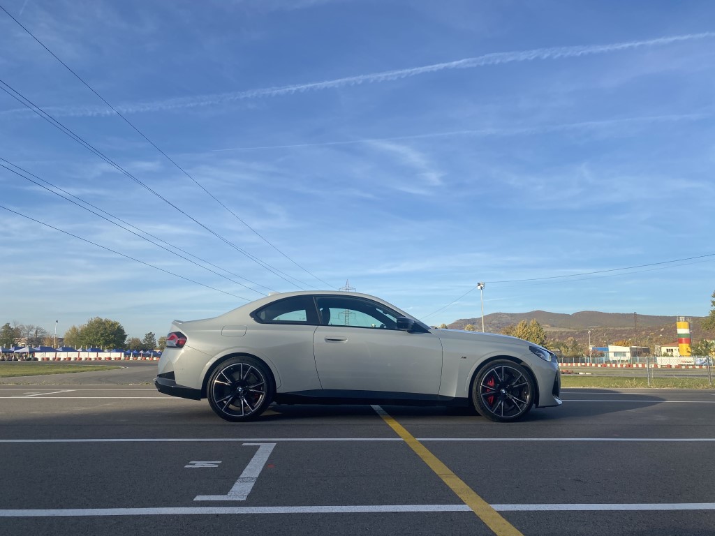 BMW M240i