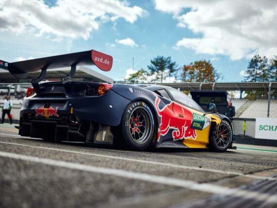 Ред Бул и DTM