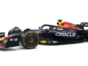 Ред Бул направи първи обиколки с RB19 Ред Бул RB19