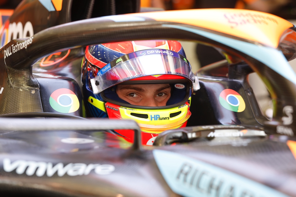 Oscar Piastri, McLaren Оскар Пиастри