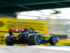 Мерцедес F1 W14