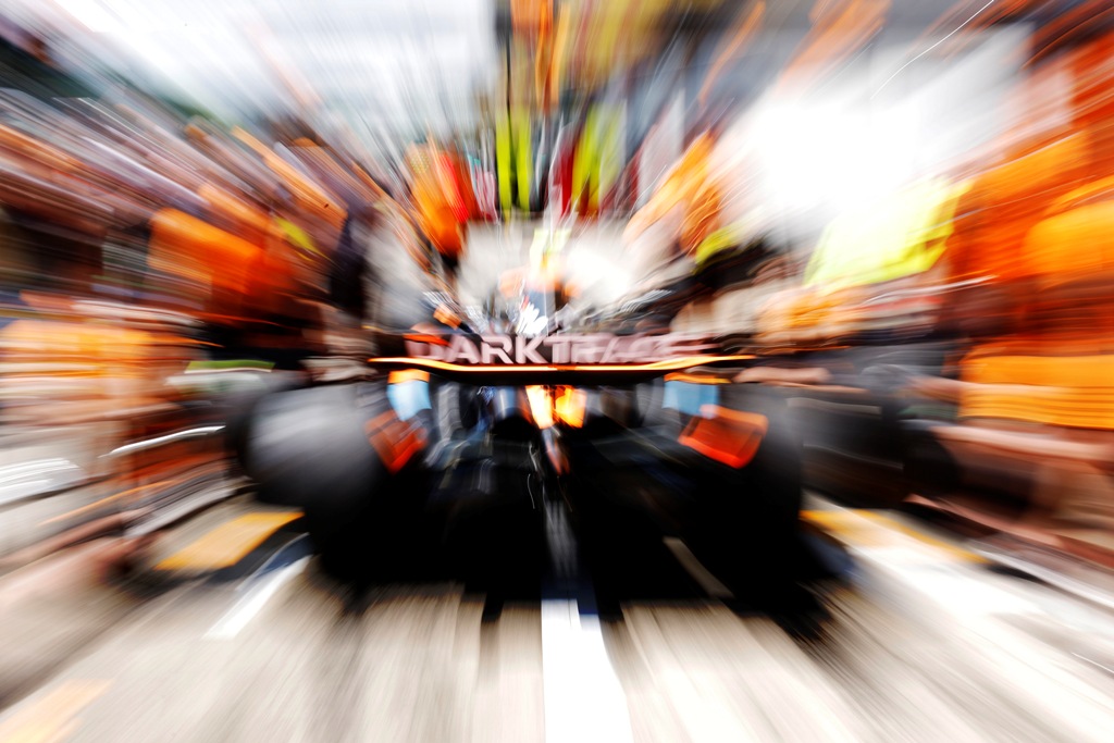 The car of Lando Norris, McLaren MCL60 Макларън F1
