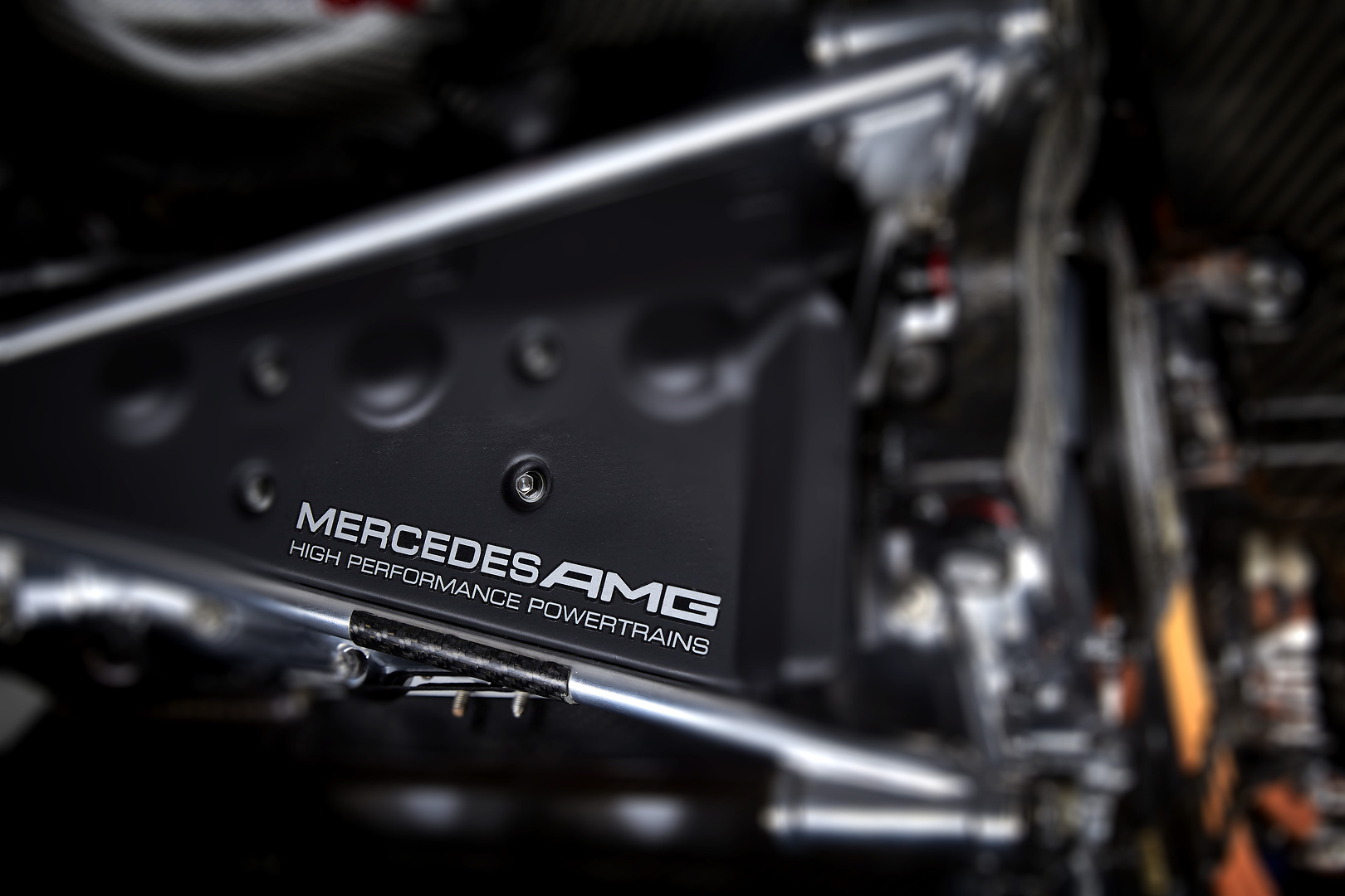 PU106B Hybrid Studio Shots Мерцедес HPP, Мерцедес High Performance Powertrains