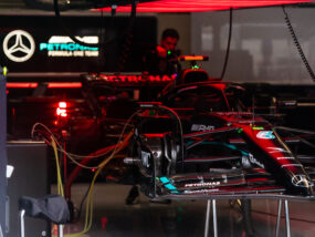 Мерцедес F1 W14