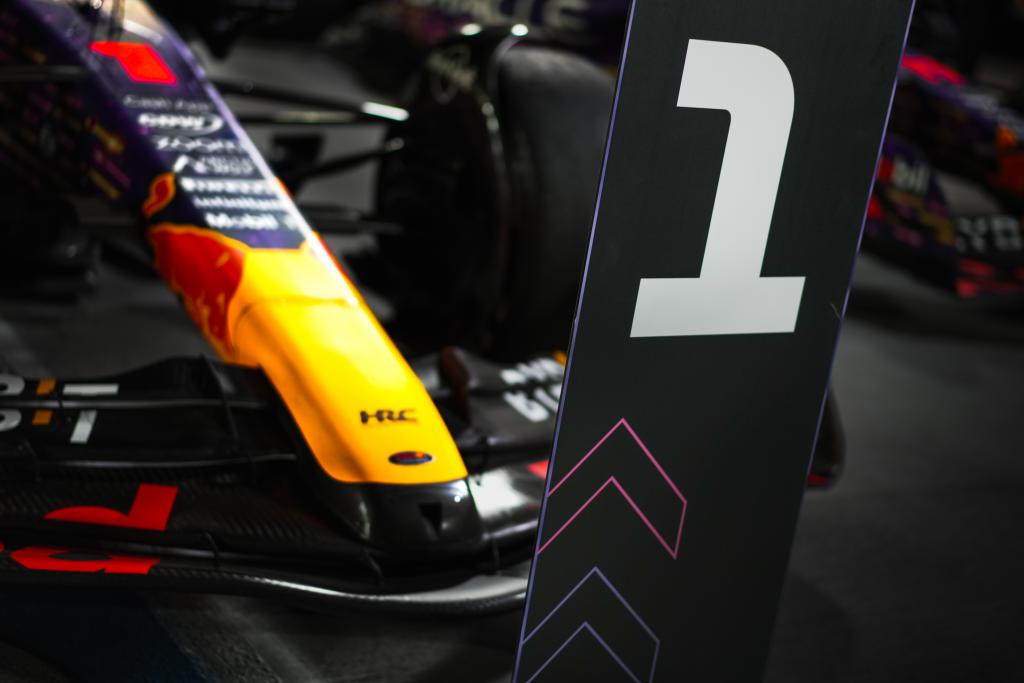 Ред Бул RB19 Ред Бул RB19