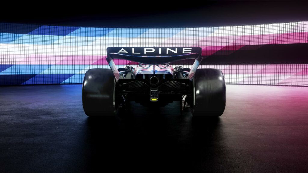 Алпин А524
