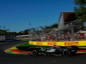 Мерцедес F1 W15
