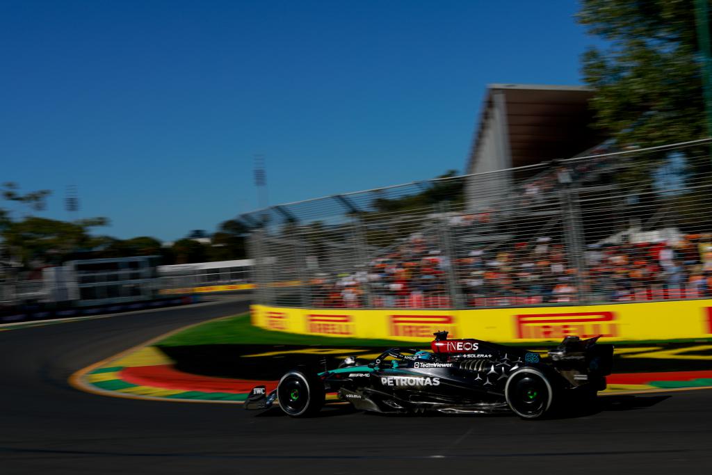 Мерцедес F1 W15 Мерцедес F1 W15
