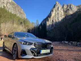 BMW i5