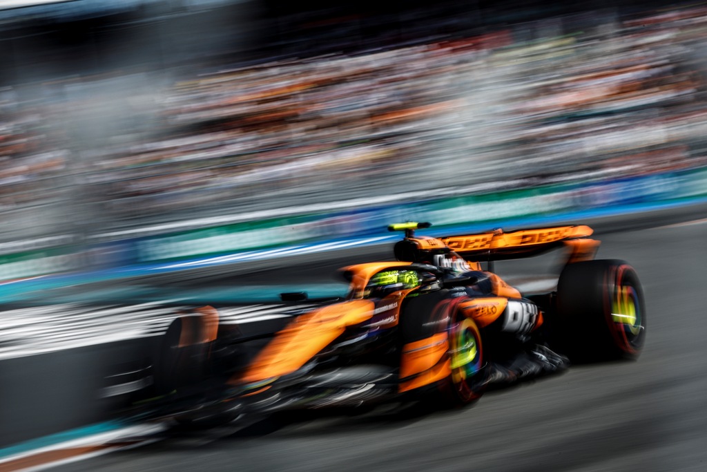 Lando Norris, McLaren MCL38 Ландо Норис