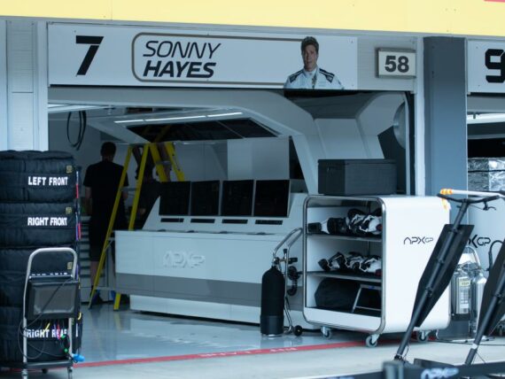 филма за F1 с Брад Пит
