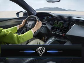 Peugeot интегрира серийно ChatGPT в цялата си гама Peugeot въвежда ChatGPT