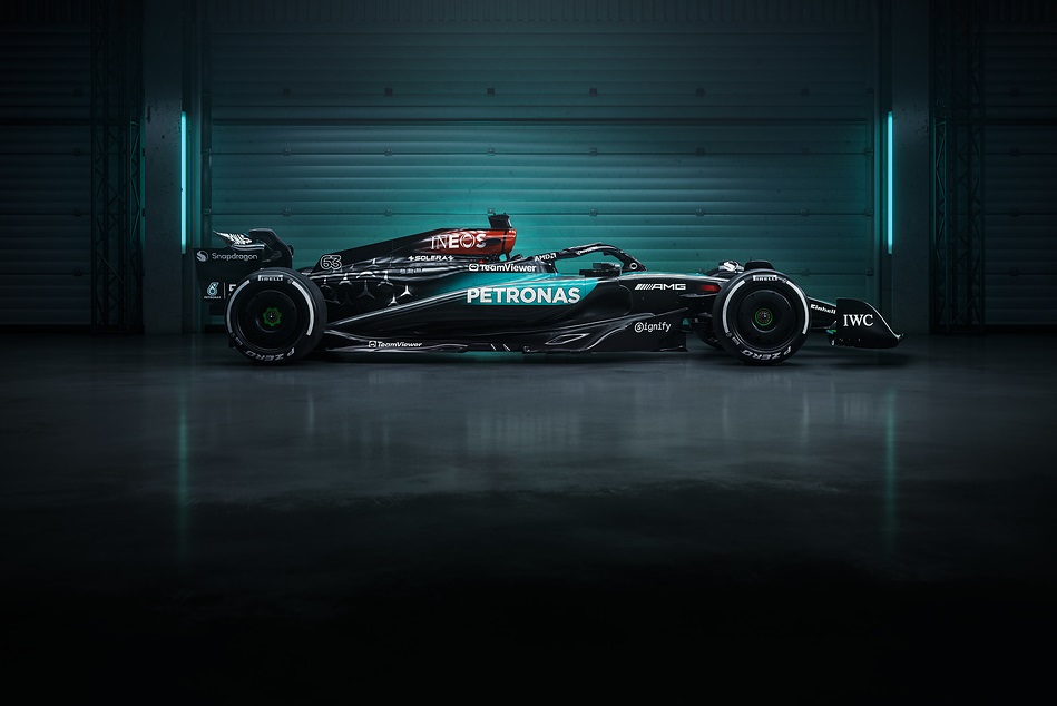 Archivnummer: M460844 Мерцедес F1 W15 Сингапур 2024 Петронас