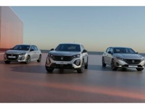 Peugeot 208, 2008, 308 и 308 SW с нова версия Style Peugeot 208, 2008, 308 и 308 SW Style