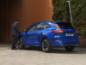 Ford Kuga Plug-in Hybrid с нова атрактивна цена Ford Kuga Plug-in Hybrid