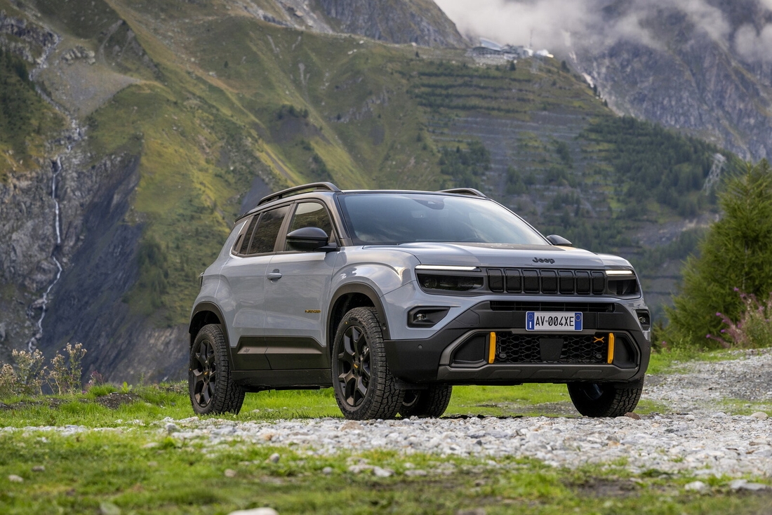 Jeep-Avenger-4xe-The-North-Face-Edition (5) Jeep Avenger 4xe The North Face Edition
