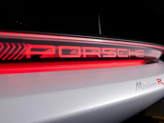 Porsche Mission R