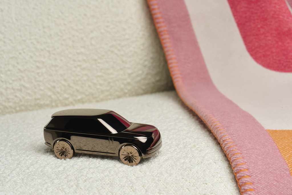 RR_Collection_Sculpt_Tourmaline_Brown_190225_01 (1) Range Rover представя The London Collection