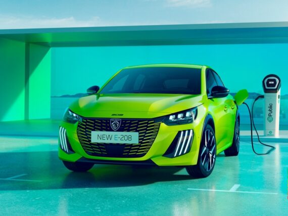 Peugeot E-208