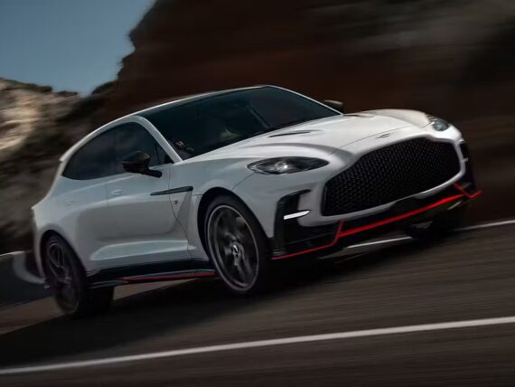 Aston Martin DBX S