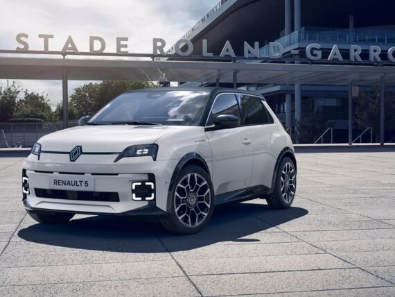 Renault 5 E-Tech electric Roland-Garros