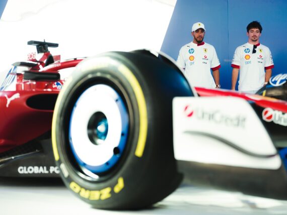 Шарл Льоклер, Люис Хамилтън, Ферари F1