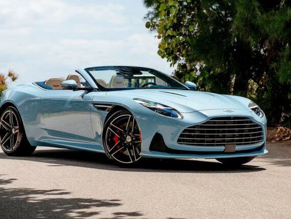 Aston Martin DB 12 Volante Palm Beach Edition