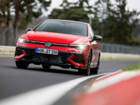 VW Golf GTI Edition 50