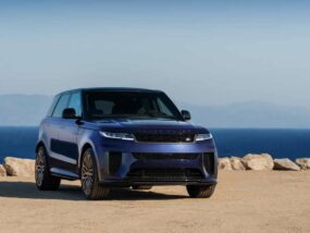 Range Rover Sport SV Bespoke Nocturne