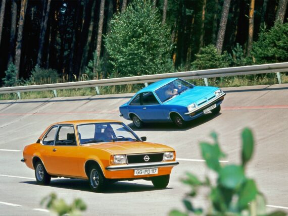Opel Ascona B, Manta B