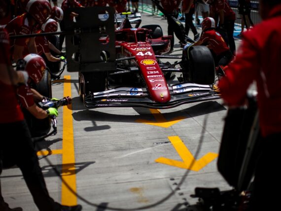Люис Хамилтън, Ферари F1