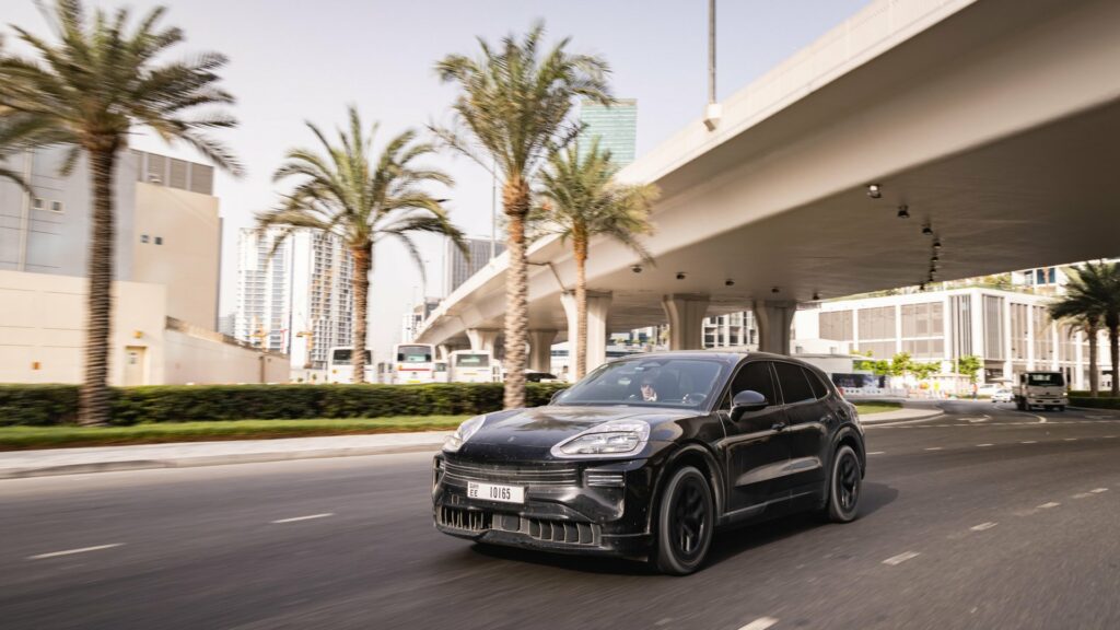 Новият Porsche Cayenne Electric преминава екстремни тестове