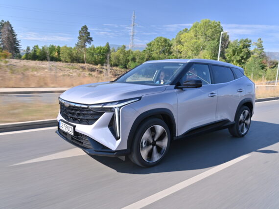 Снимка на Geely Cityray в движение