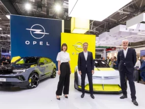 Впечатляващи премиери на IAA Mobility: Opel издига GSE на следващо ниво