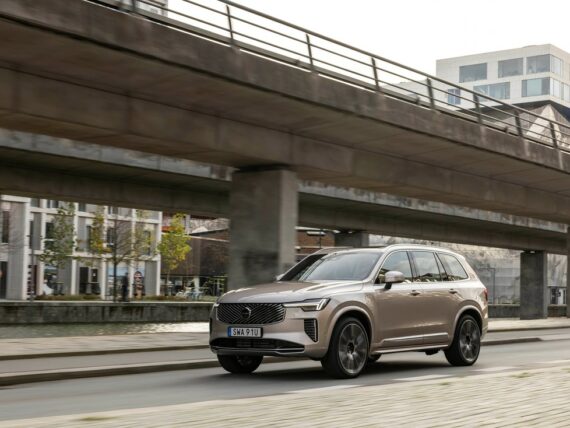 Volvo XC90 T8