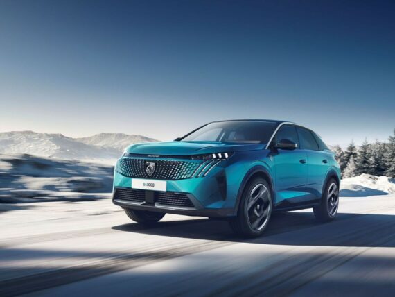 Peugeot Е-3008