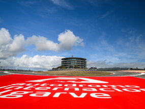 Феновете приветстваха завръщането на Портимао в F1 Портимао, Португалия
