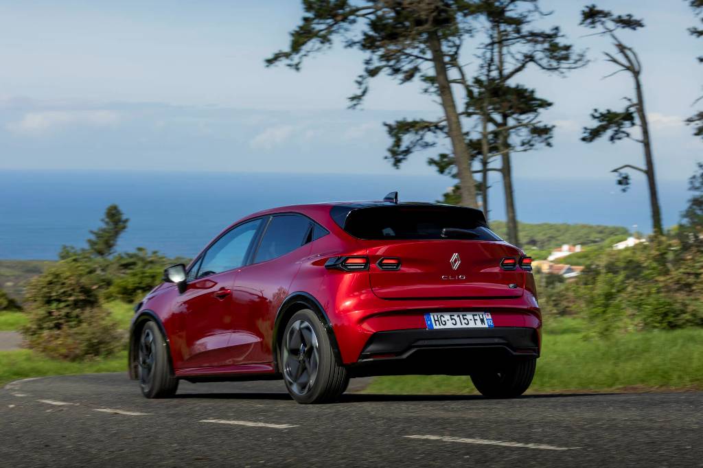 Renault Clio VI Full Hybrid E-Tech (RB3B1 HEV)