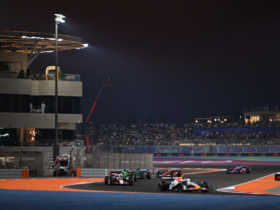 спринтов уикенд, ФИА и F1